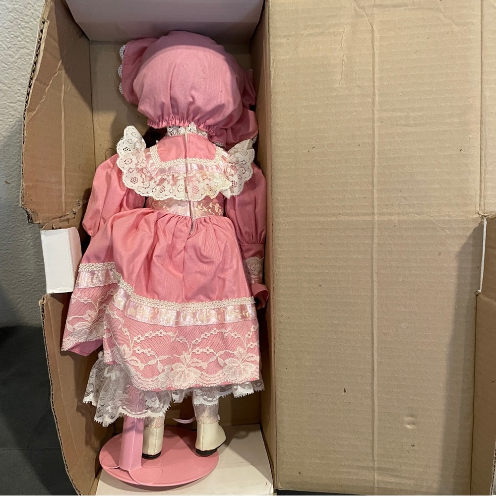 Princess House Katrina Porcelain Collector Doll - Picture 4 of 6